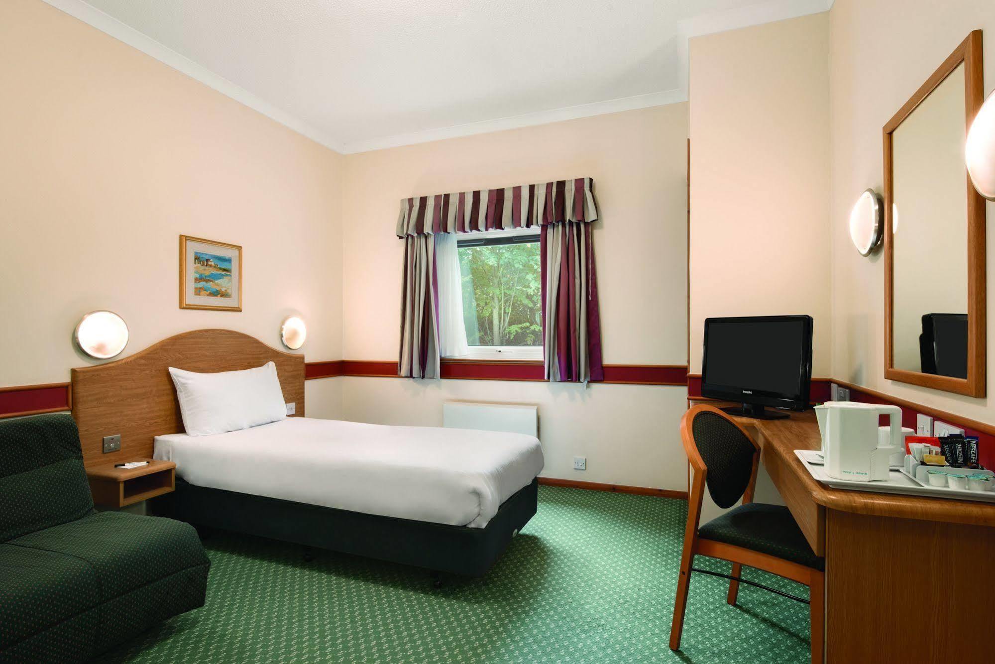 Days Inn By Wyndham Donington Castle Donington Exterior foto